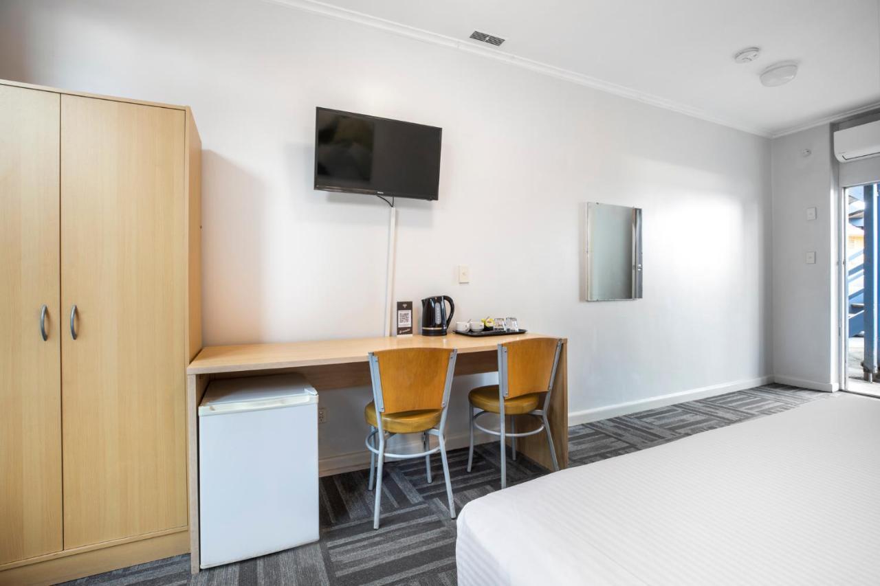 Meadow Inn Hotel-Motel Melbourne Esterno foto